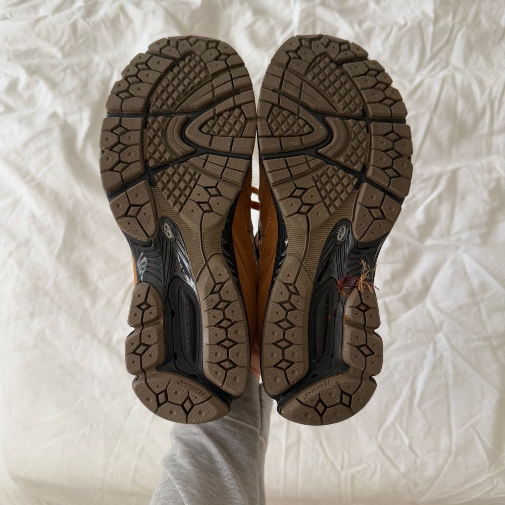 New Balance 2002R - Picture 3 of 4